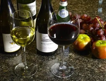 In Vino Veritas Alojamento de Acomodação e Pequeno-almoço 3*