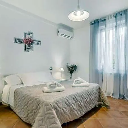 In Vino Veritas, Terre Marine Oda ve Kahvaltı 4*